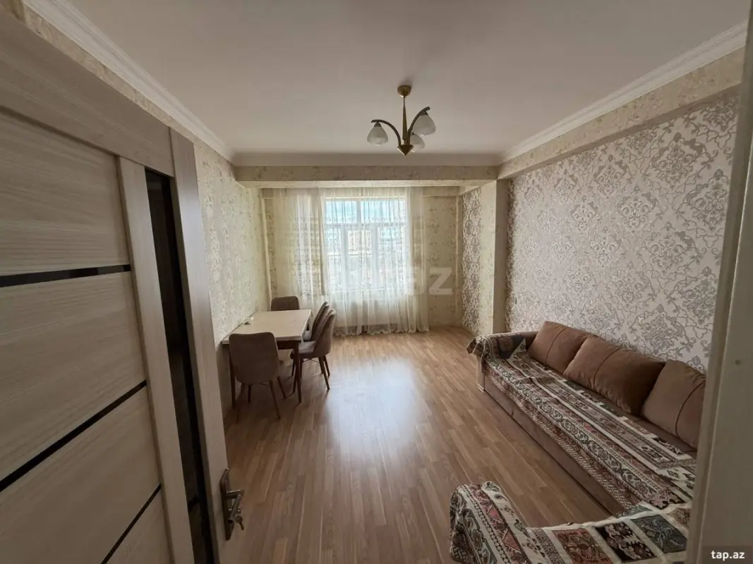 Kirayə verilir 2 otaqlı yeni tikili 70 m²