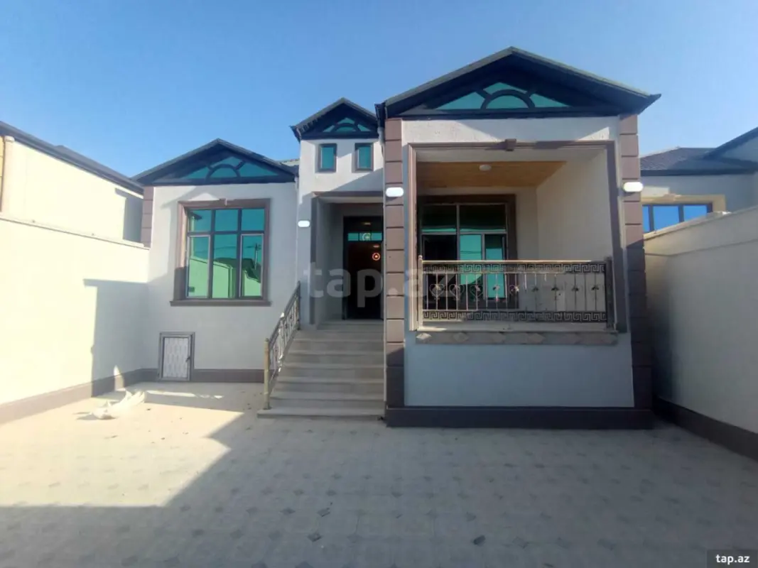 Satılır 4 otaqlı həyət evi 100 m²