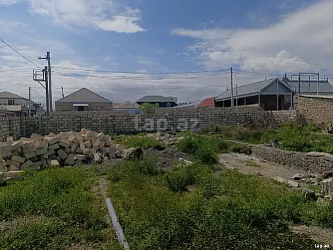 Satılır torpaq sahəsi — Naftalan