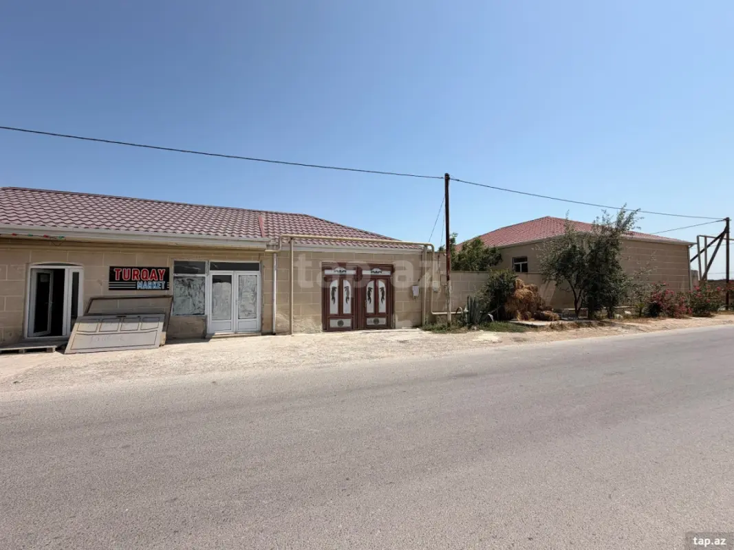 Satılır 4 otaqlı həyət evi 130 m²