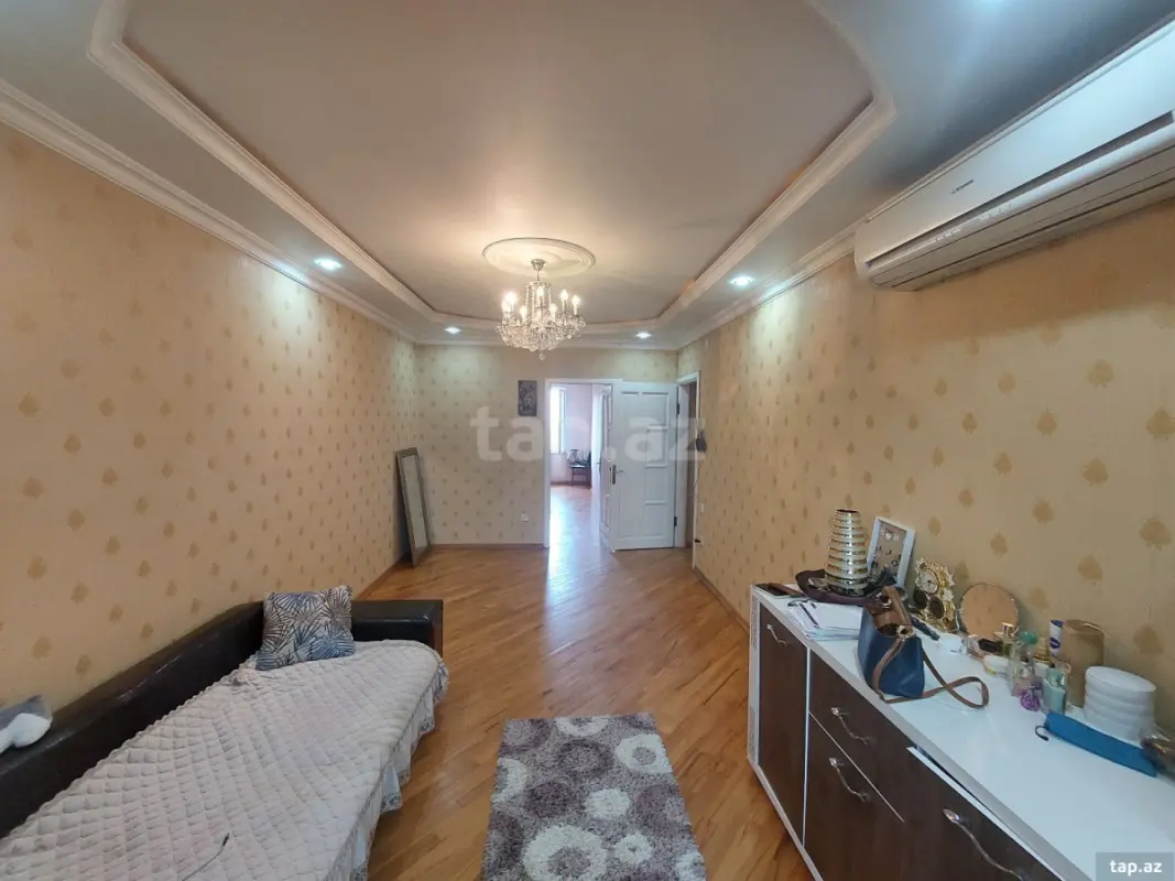 Satılır 2 otaqlı mənzil 70 m²