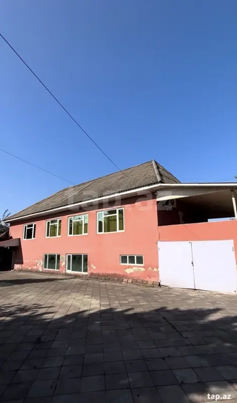 Satılır 4 otaqlı həyət evi 120 m²