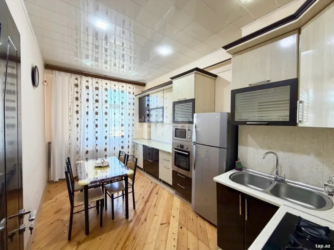 Kirayə verilir 3 otaqlı yeni tikili 80 m²