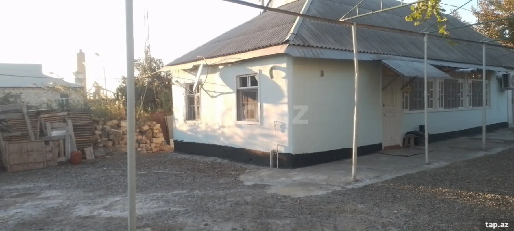 Satılır 5 otaqlı həyət evi 120 m²