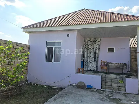 Satılır 3 otaqlı həyət evi 80 m² — Şəki 3 otaq 80.00 m²
