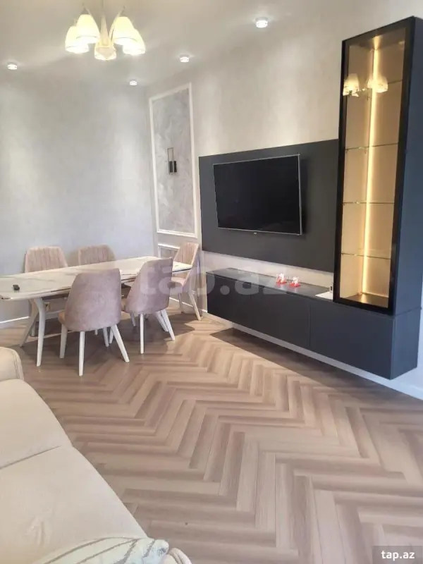 Kirayə verilir 2 otaqlı yeni tikili 100 m²