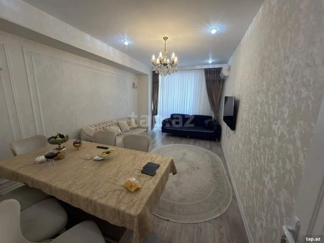 Kirayə verilir 3 otaqlı yeni tikili 130 m²