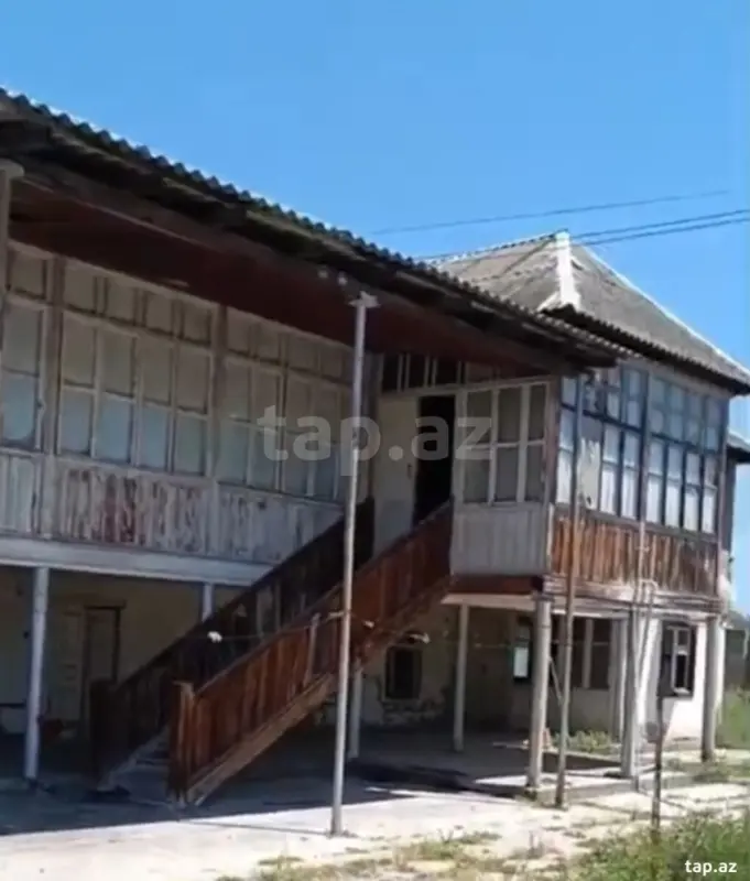 Satılır 7 otaqlı həyət evi 6 m²
