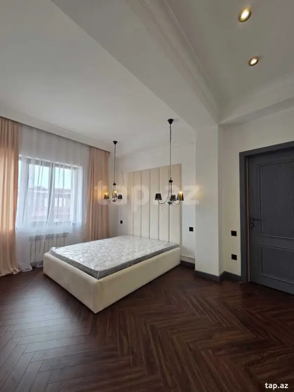 Satılır 3 otaqlı yeni tikili 142 m²