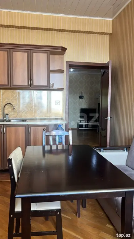 Kirayə verilir 2 otaqlı yeni tikili 110 m²