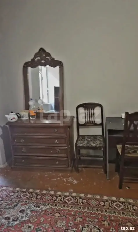 Kirayə verilir 1 otaqlı həyət evi 180 m²