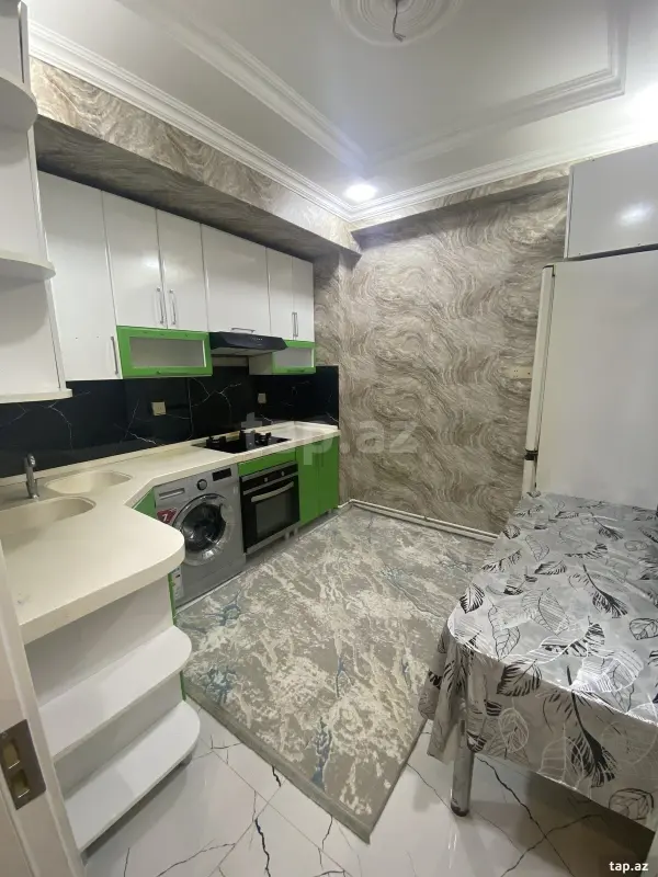 Kirayə verilir 2 otaqlı yeni tikili 65 m²