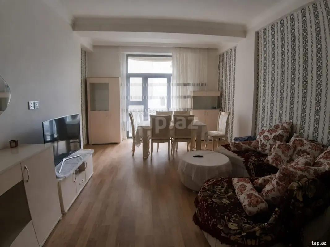 Kirayə verilir 2 otaqlı yeni tikili 90 m²