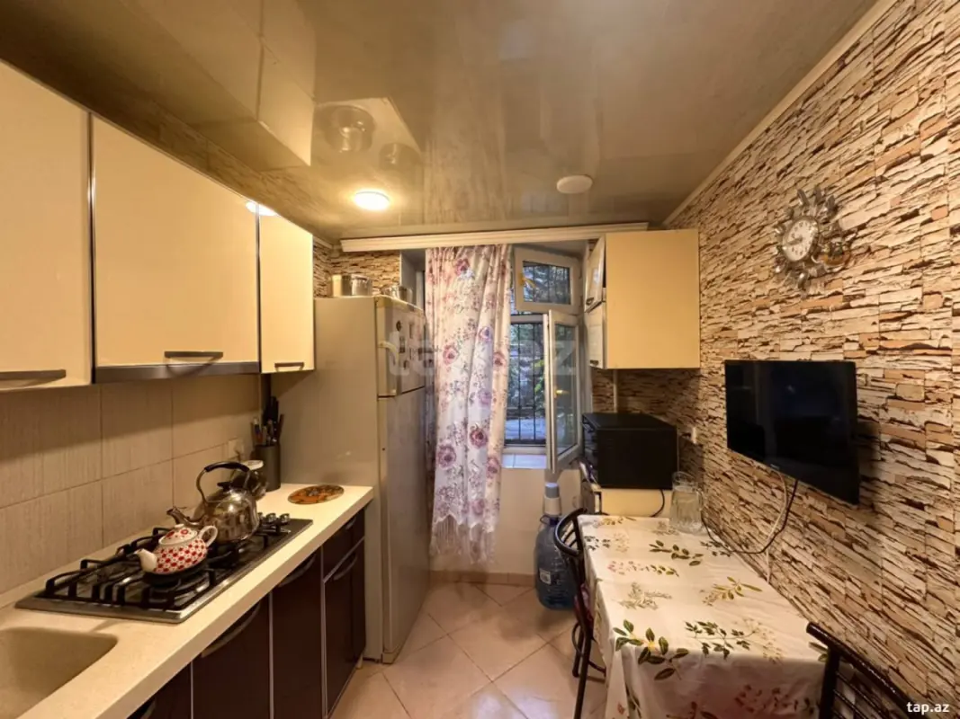 Satılır 2 otaqlı mənzil 70 m²