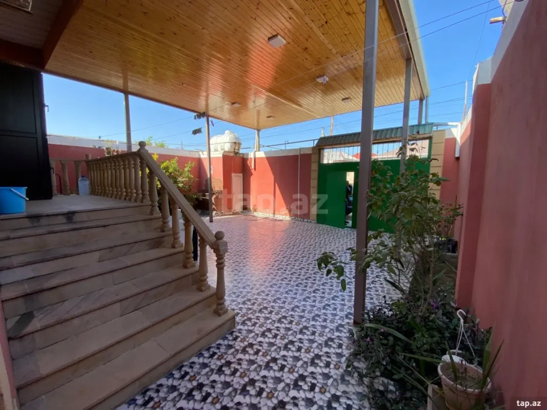 Satılır 4 otaqlı həyət evi 110 m²