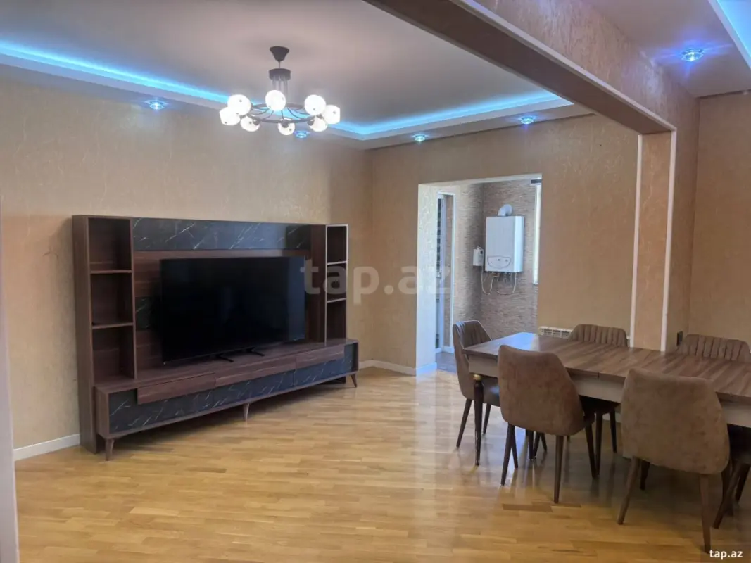 Kirayə verilir 5 otaqlı yeni tikili 130 m²