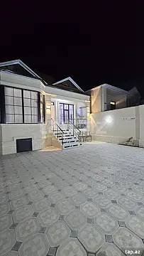 Satılır 3 otaqlı həyət evi 1.6 m² — Bakı, Saray 3 otaq 1.60 m²