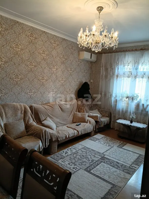 Satılır 5 otaqlı mənzil 104 m²