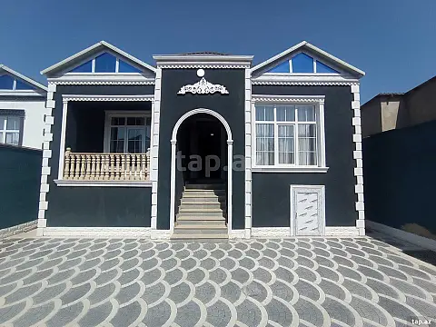 Satılır 4 otaqlı həyət evi 130 m² — Bakı 4 otaq 130.00 m²