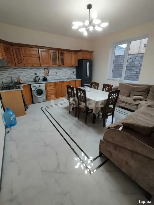 Kirayə verilir 4 otaqlı həyət evi 160 m²