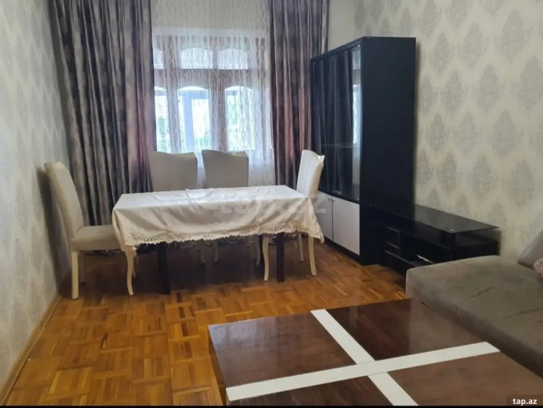 Kirayə verilir 2 otaqlı mənzil 65 m²