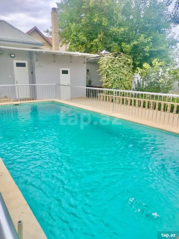 Kirayə verilir 5 otaqlı həyət evi 300 m²