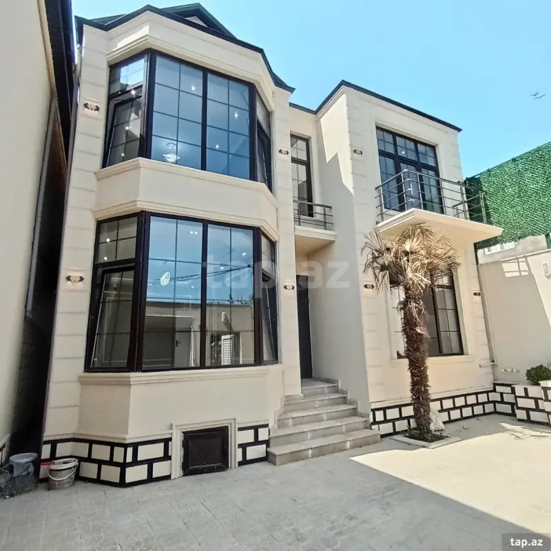 Satılır 5 otaqlı həyət evi 180 m²