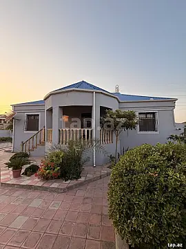 Satılır 4 otaqlı həyət evi 100 m² — Bakı 4 otaq 100.00 m²