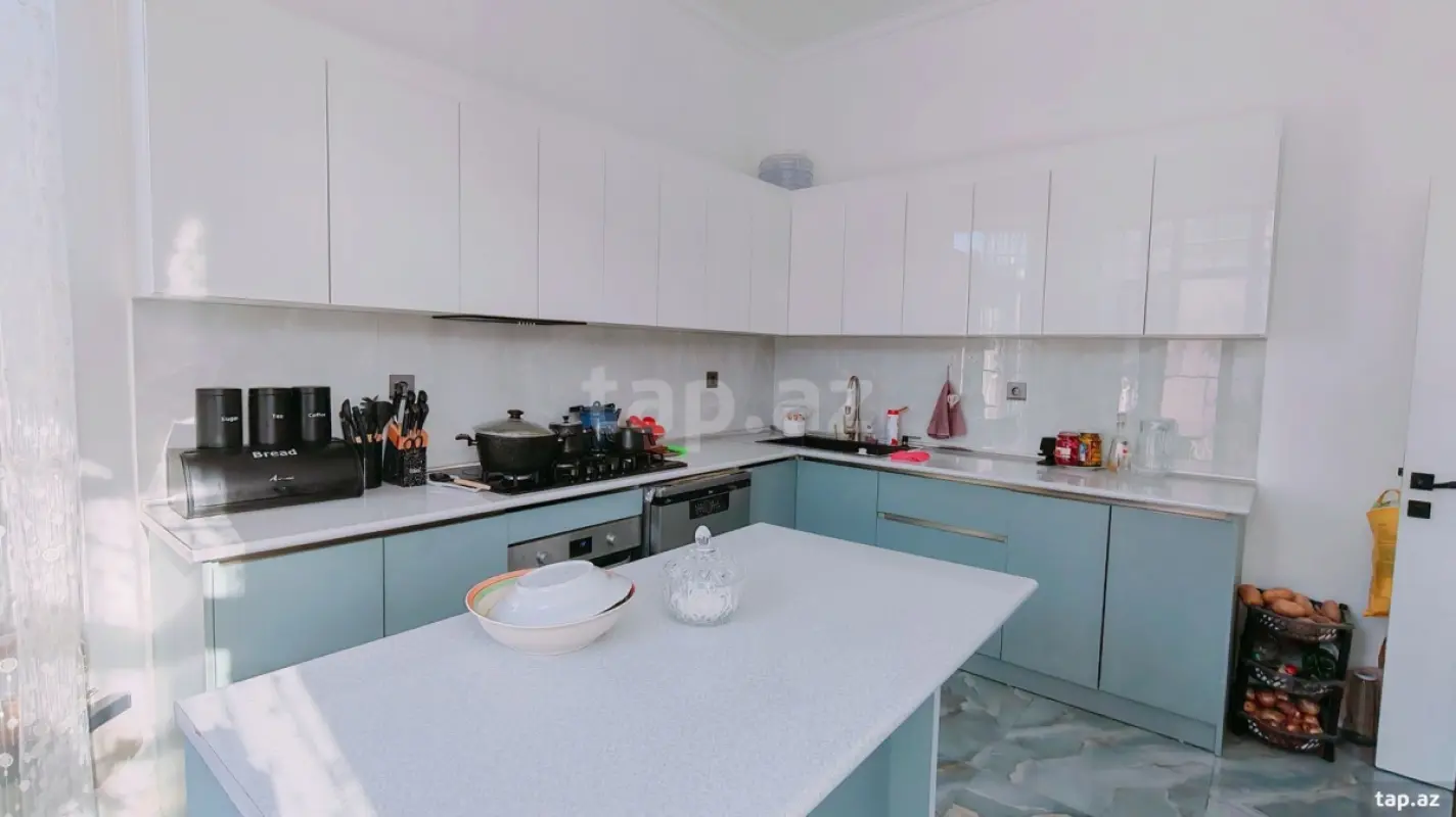 Satılır 4 otaqlı həyət evi 190 m²