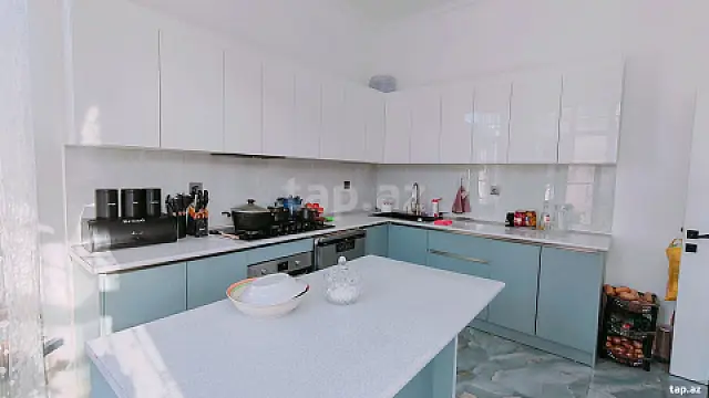 Satılır 4 otaqlı həyət evi 190 m² — Bakı, Badamdar 4 otaq 190.00 m²