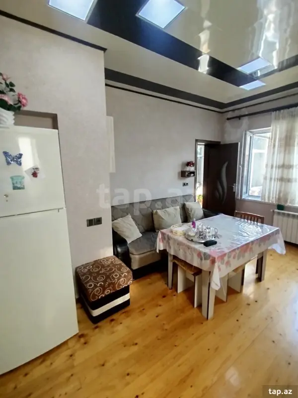Satılır 7 otaqlı həyət evi 166 m²