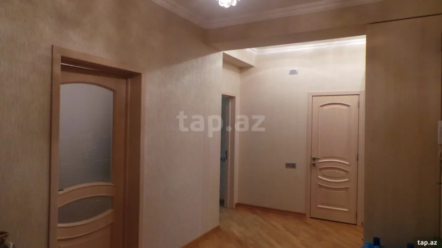 Satılır 2 otaqlı yeni tikili 82.2 m²