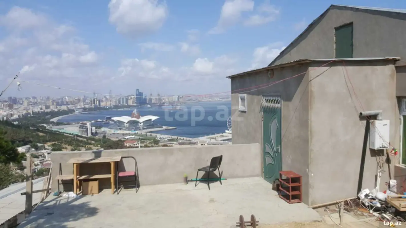 Satılır 6 otaqlı həyət evi 150 m²