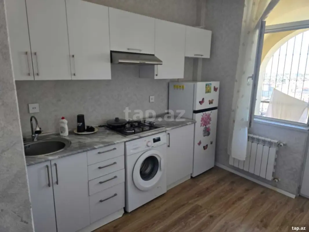 Kirayə verilir 1 otaqlı yeni tikili 48 m²