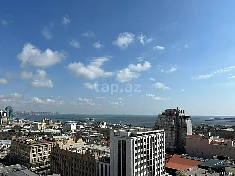 Satılır 3 otaqlı yeni tikili 145 m² — Bakı 3 otaq 145.00 m²