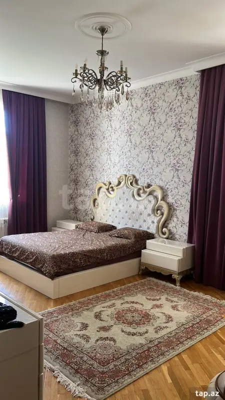 Kirayə verilir 3 otaqlı yeni tikili 150 m²