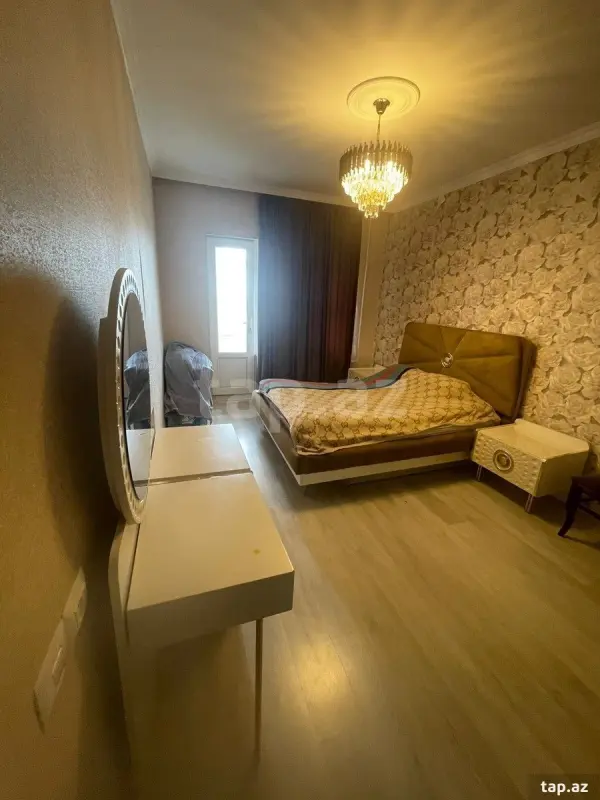 Satılır 3 otaqlı mənzil 83 m²