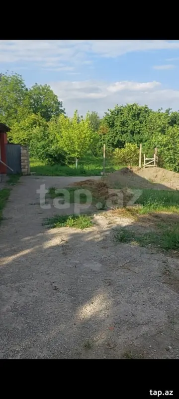 Satılır 4 otaqlı həyət evi 550 m²