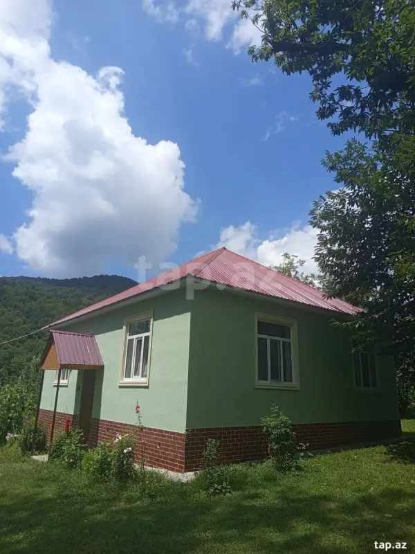 Kirayə verilir 4 otaqlı həyət evi 100 m²