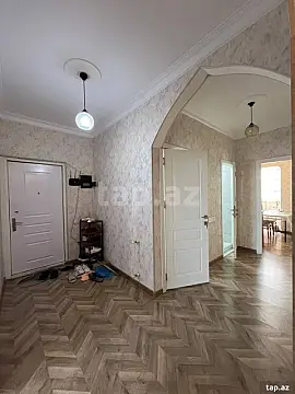 Kirayə verilir 4 otaqlı mənzil 125 m² — Bakı 4 otaq 125.00 m²