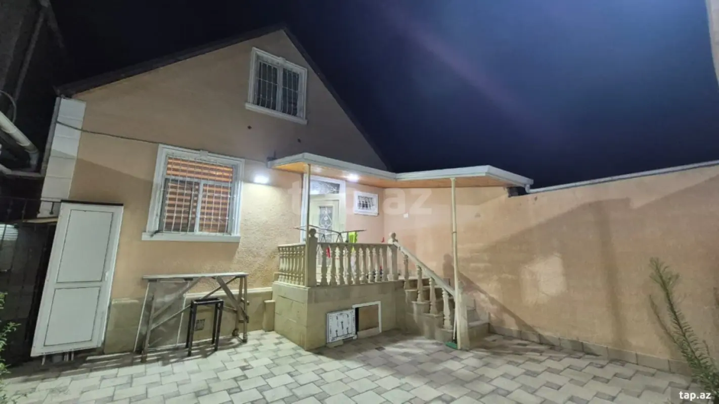 Satılır 3 otaqlı həyət evi 150 m²