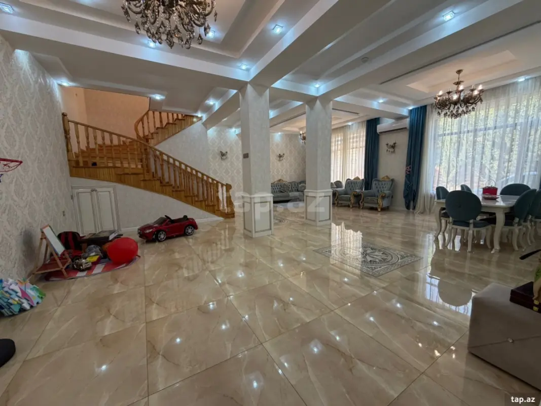 Satılır 4 otaqlı həyət evi 260 m²