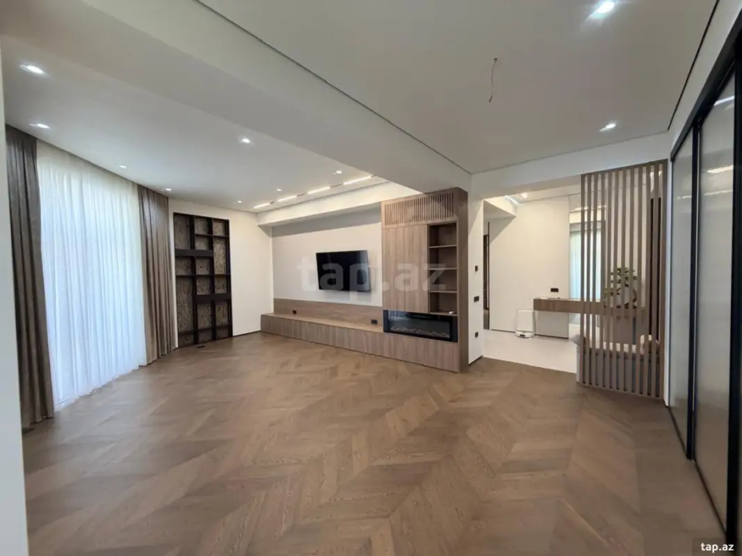 Kirayə verilir 3 otaqlı yeni tikili 130 m²
