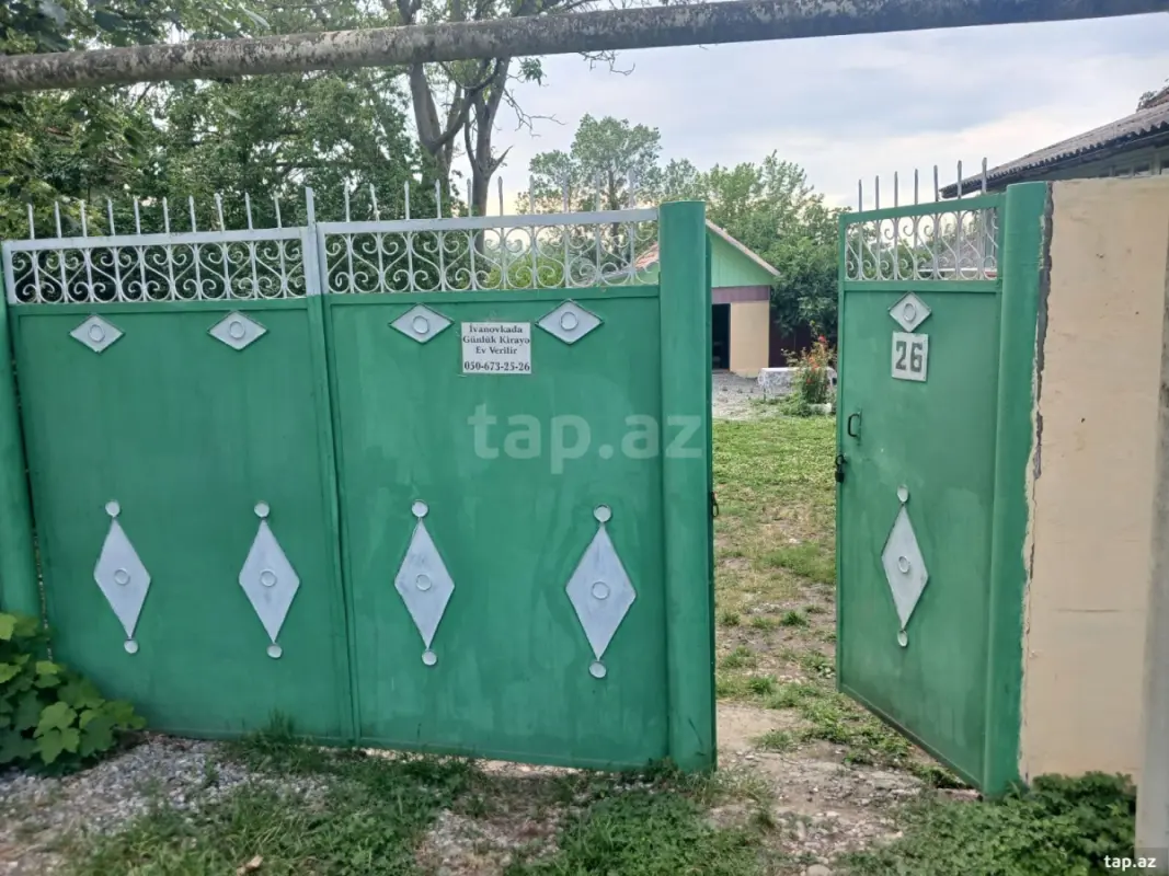 Kirayə verilir 4 otaqlı həyət evi 300 m²