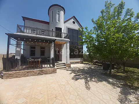 Satılır 5 otaqlı həyət evi 174 m² — Qazax 5 otaq 174.00 m²