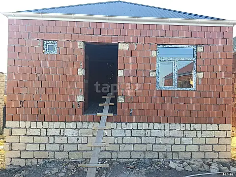 Satılır 3 otaqlı həyət evi 120 m² — Bakı, Qobustan qəs. 3 otaq 120.00 m²