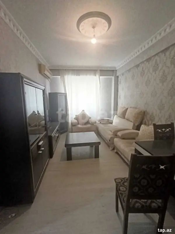 Kirayə verilir 3 otaqlı yeni tikili 80 m²