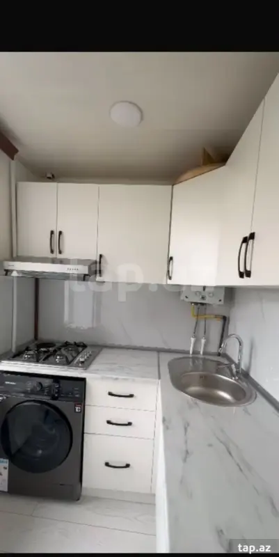 Kirayə verilir 2 otaqlı mənzil 40 m²