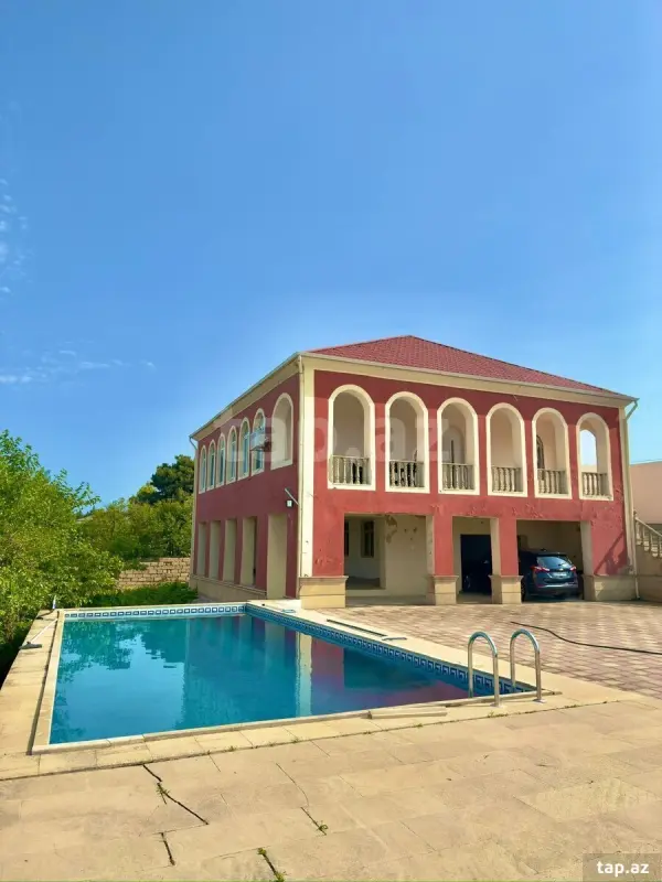 Kirayə verilir 4 otaqlı həyət evi 250 m²