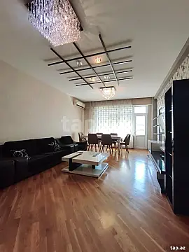 Kirayə verilir 3 otaqlı yeni tikili 150 m² — Bakı 3 otaq 150.00 m²